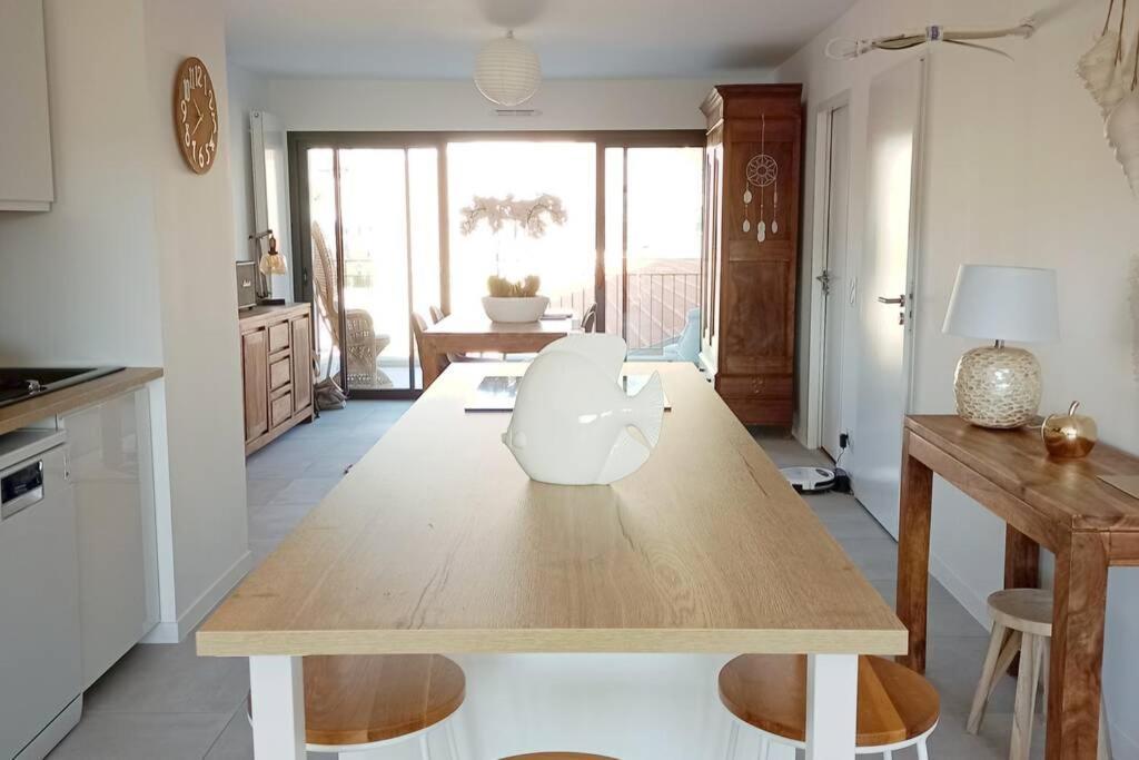 Loft Standing 100 M2 A 200 Metres De La Plage Apartment Lacanau Bagian luar foto